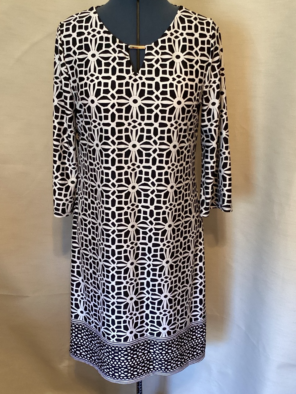 Tacera Black & White Geometric Long Sleeve Shift Dress